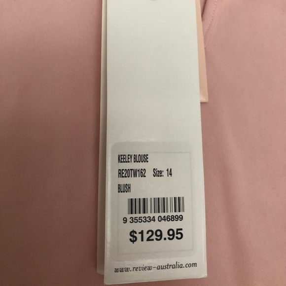 REVIEW ‘Keeley’ Blouse in Blush Pink, a Size 14 - Picture 7 of 8